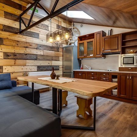 Four Bedrooms Apartment In The Heart Of Lviv Exteriör bild