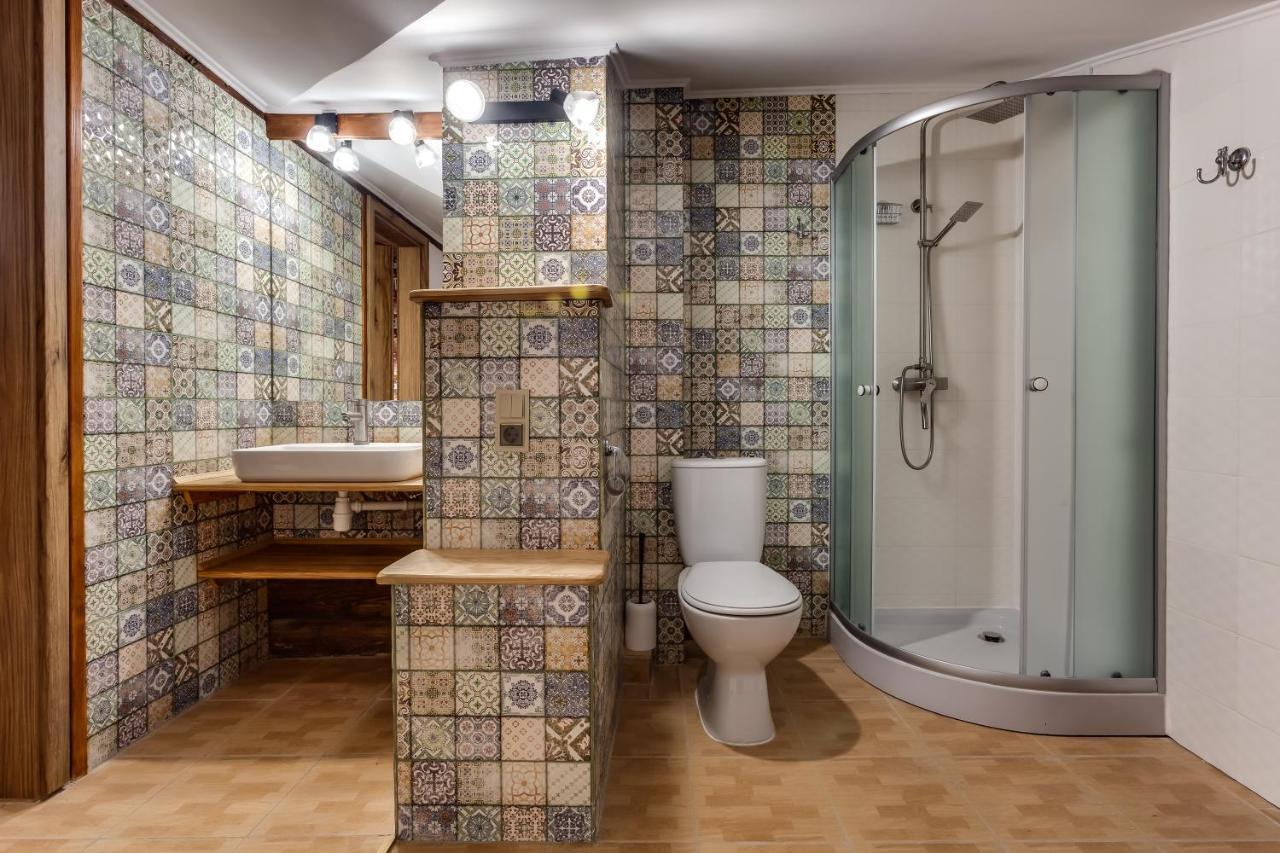 Four Bedrooms Apartment In The Heart Of Lviv Exteriör bild